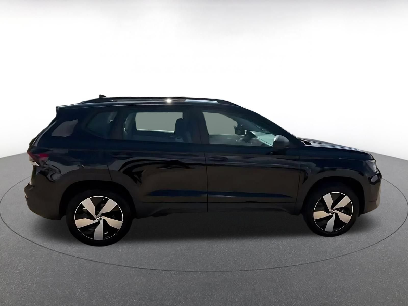 Used 2026 Volkswagen Taos S AWD/4WD image 13