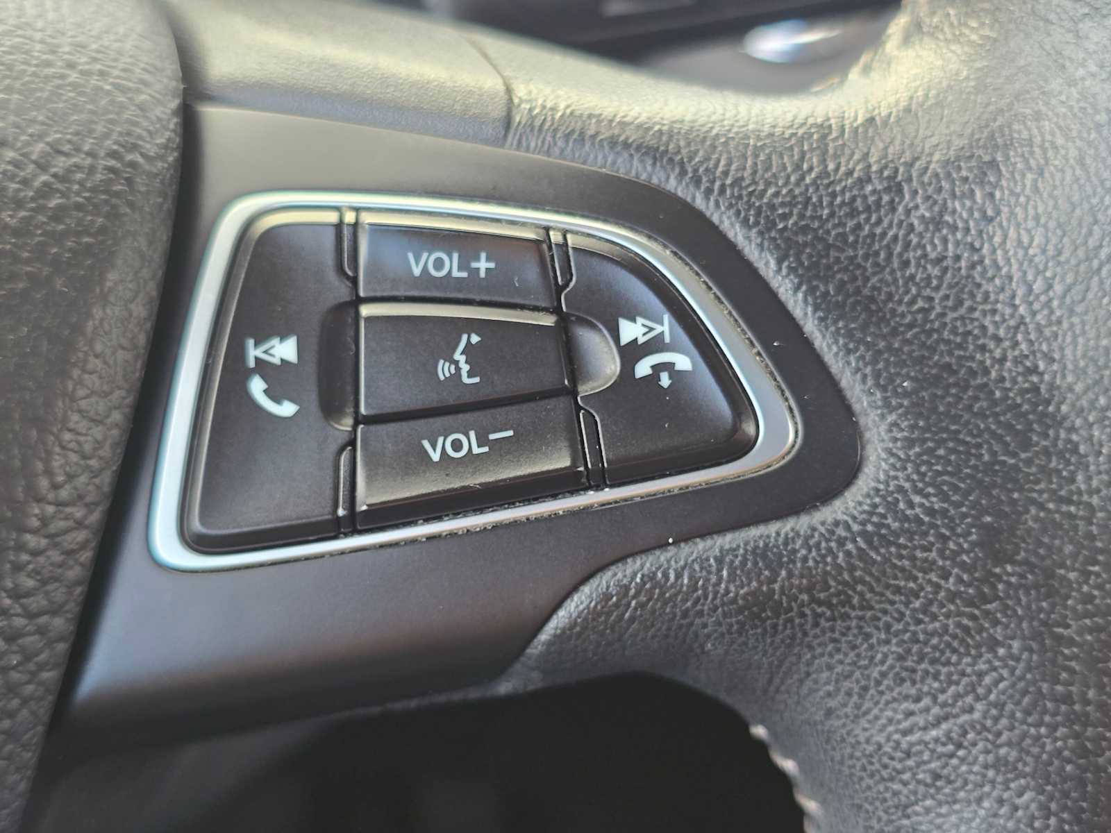 Used 2019 Ford EcoSport SES image 34