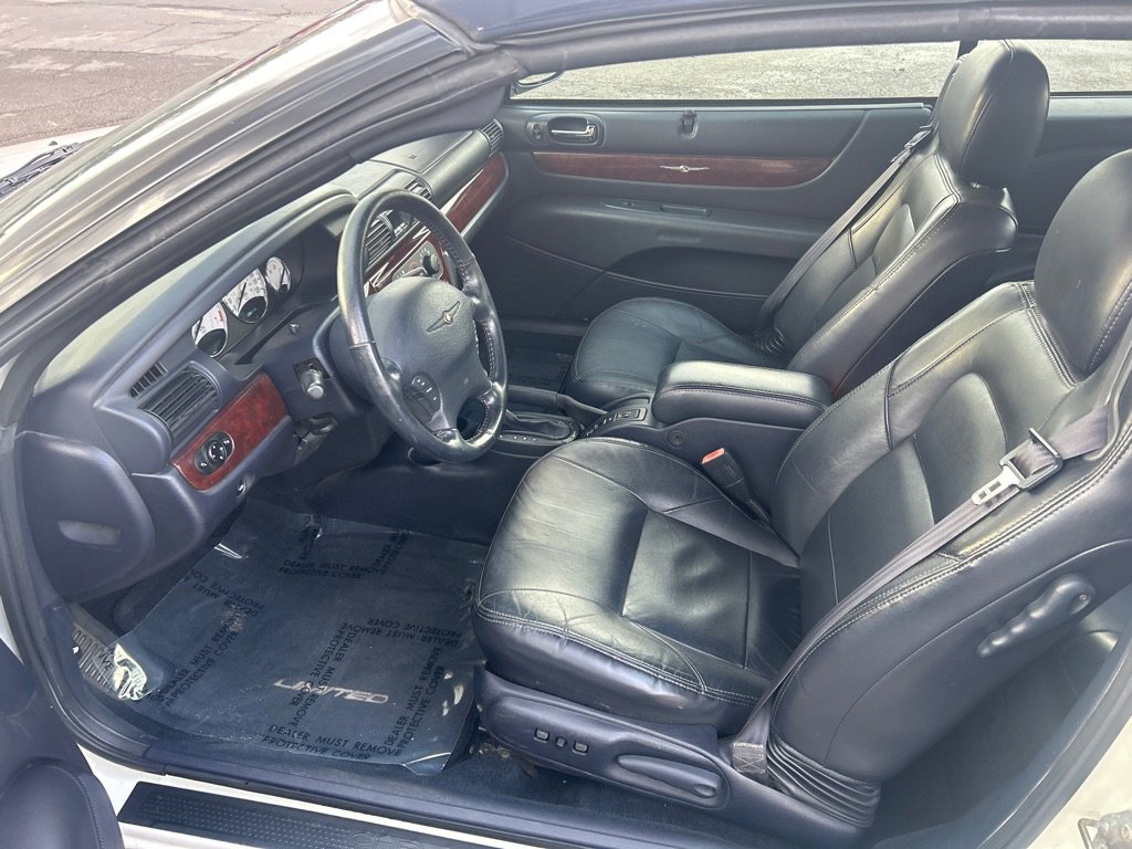 Used 2002 Chrysler Sebring Limited image 9