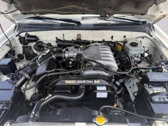 Used 2001 Toyota 4Runner Limited AWD/4WD image 7