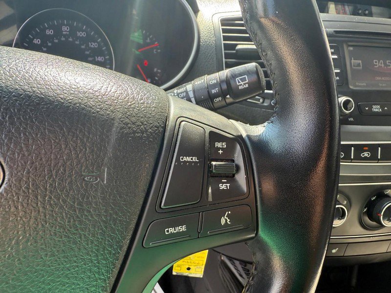 Used 2014 Kia Sorento LX image 23