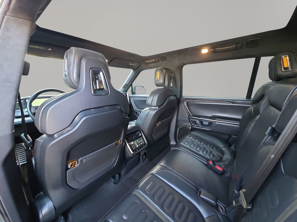 Used 2022 Rivian R1S Launch Edition image 12
