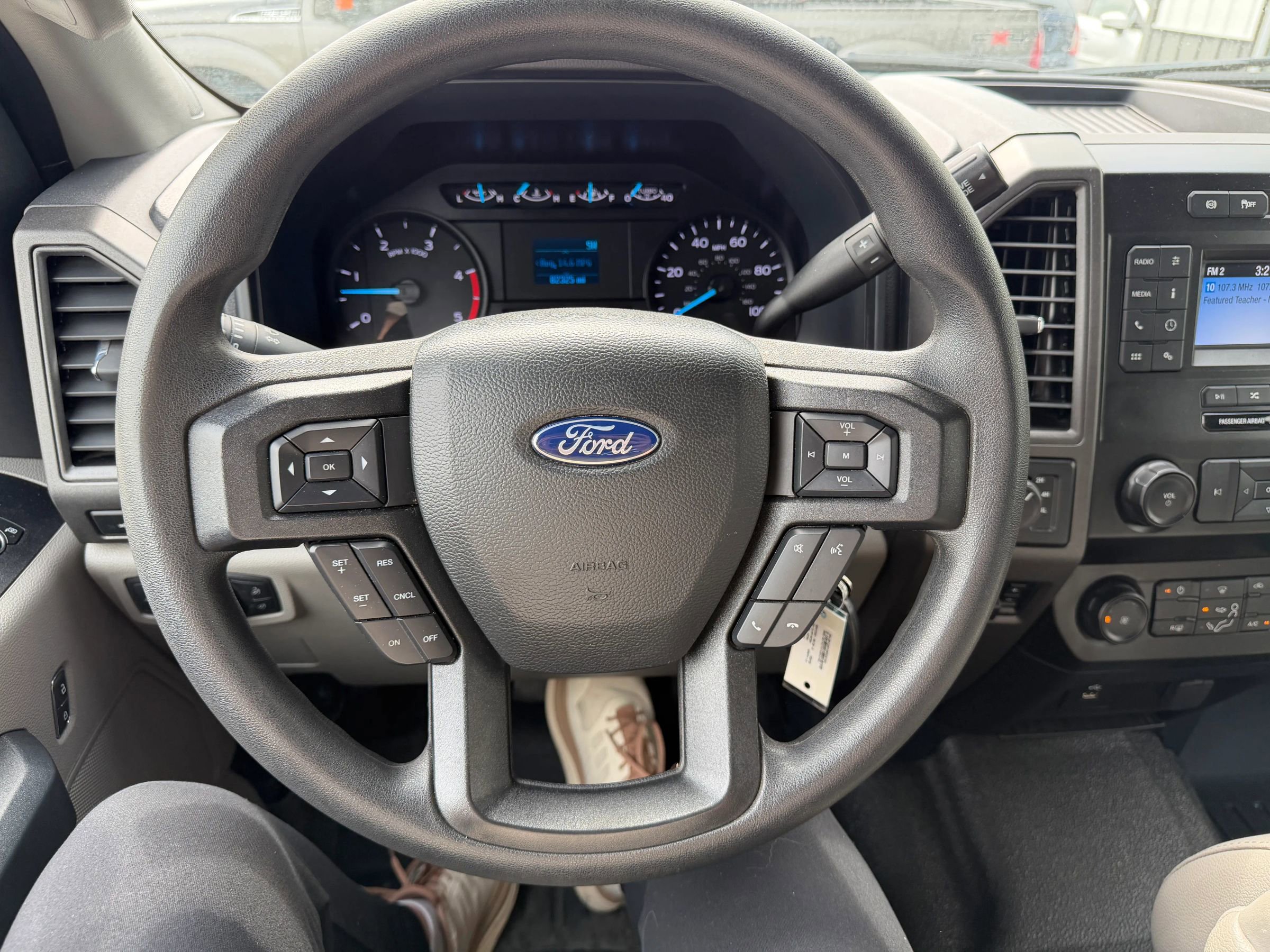 Used 2022 Ford F350 XL w/ Power Equipment Group AWD/4WD image 18