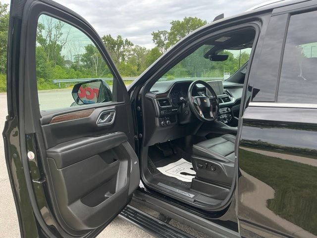 Used 2021 Chevrolet Tahoe High Country AWD/4WD image 16