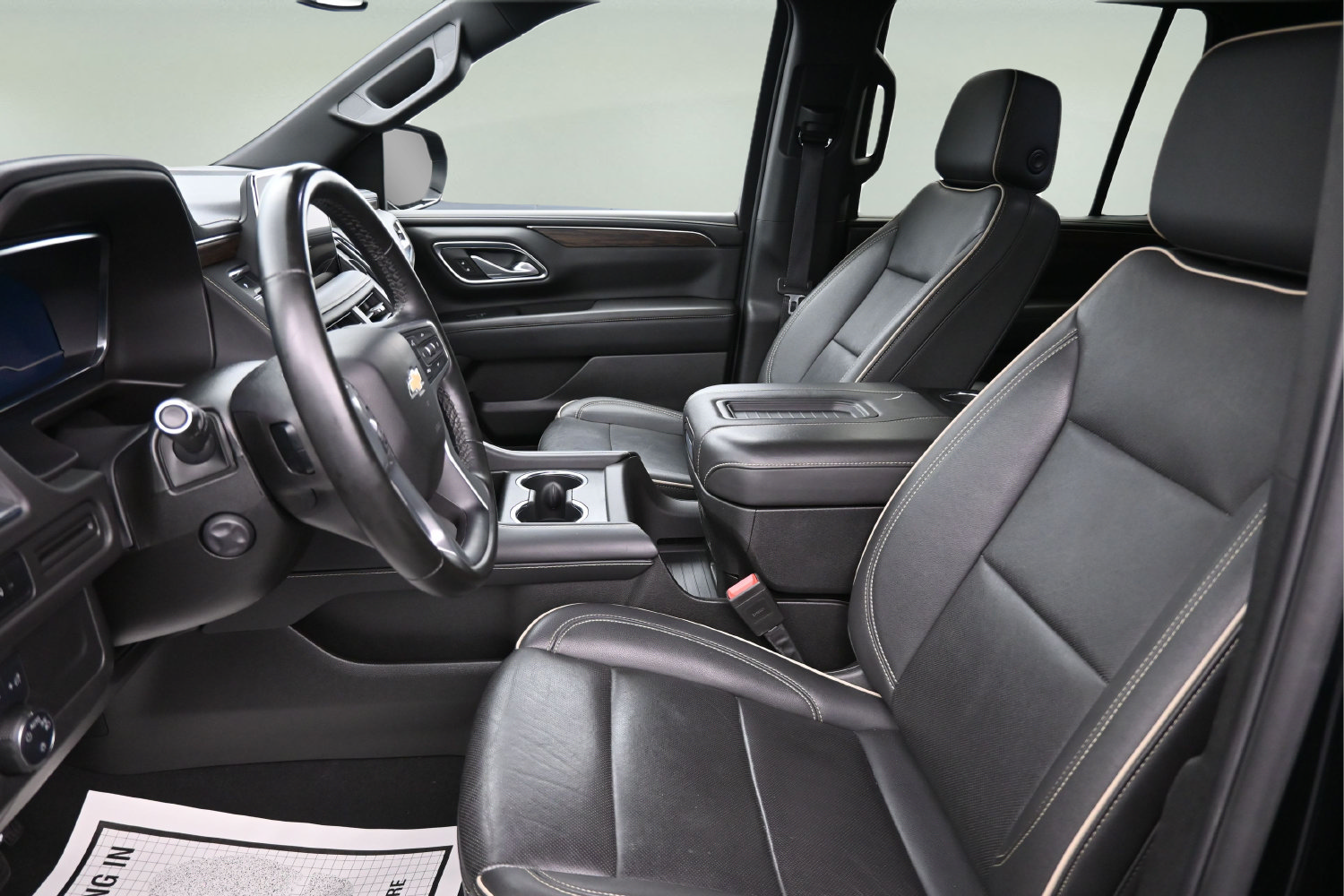 Used 2024 Chevrolet Tahoe Premier AWD/4WD image 10