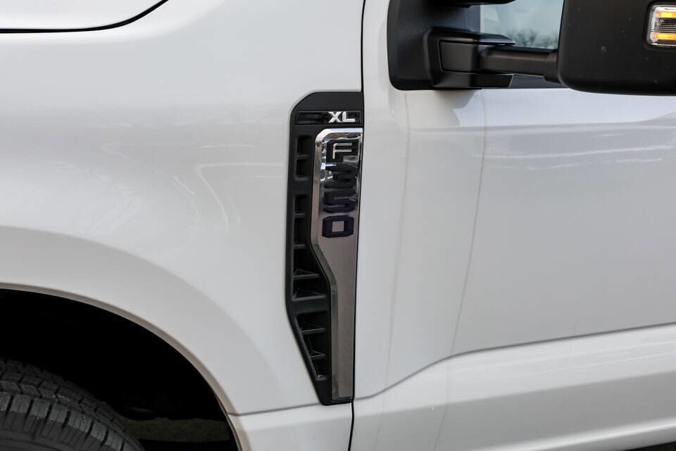 Used 2024 Ford F350 XL w/ XL Chrome Package RWD image 22