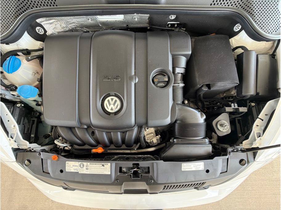 Used 2012 Volkswagen Beetle 2.5 FWD image 24