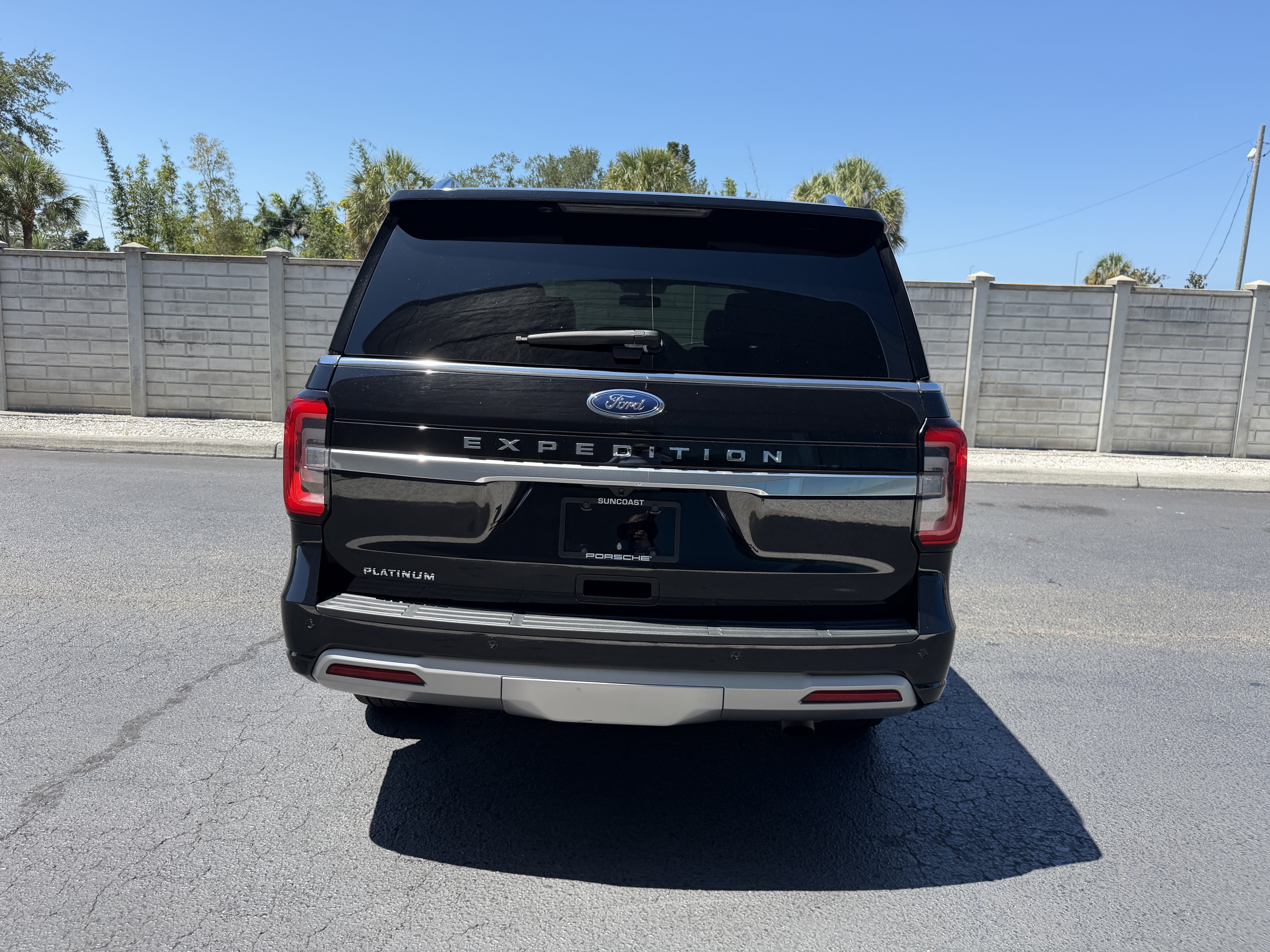 Used 2023 Ford Expedition Platinum AWD/4WD image 11