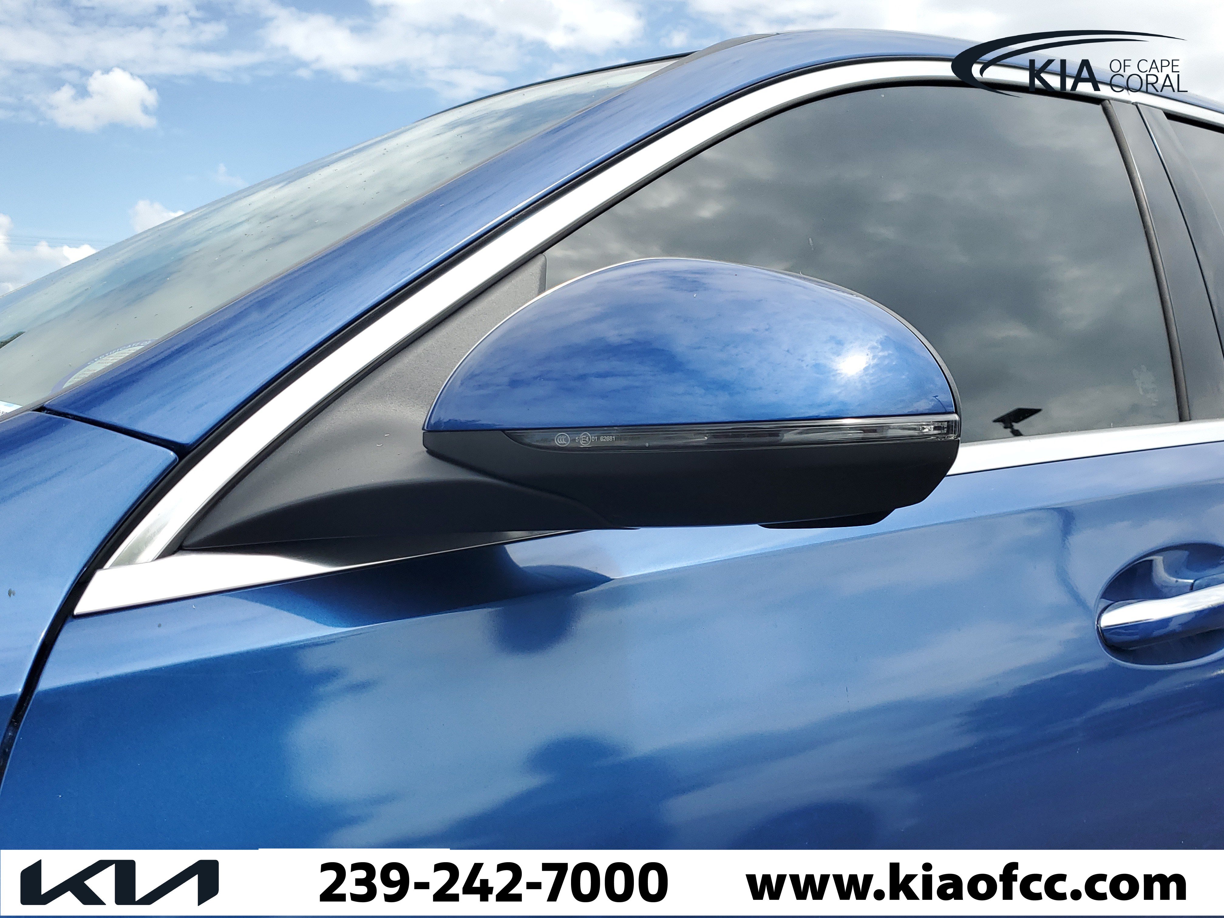 Used 2023 Mercedes-Benz C 300 Sedan image 5