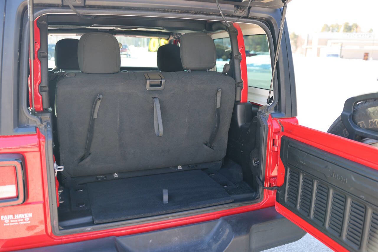 Used 2020 Jeep Wrangler Sport image 12