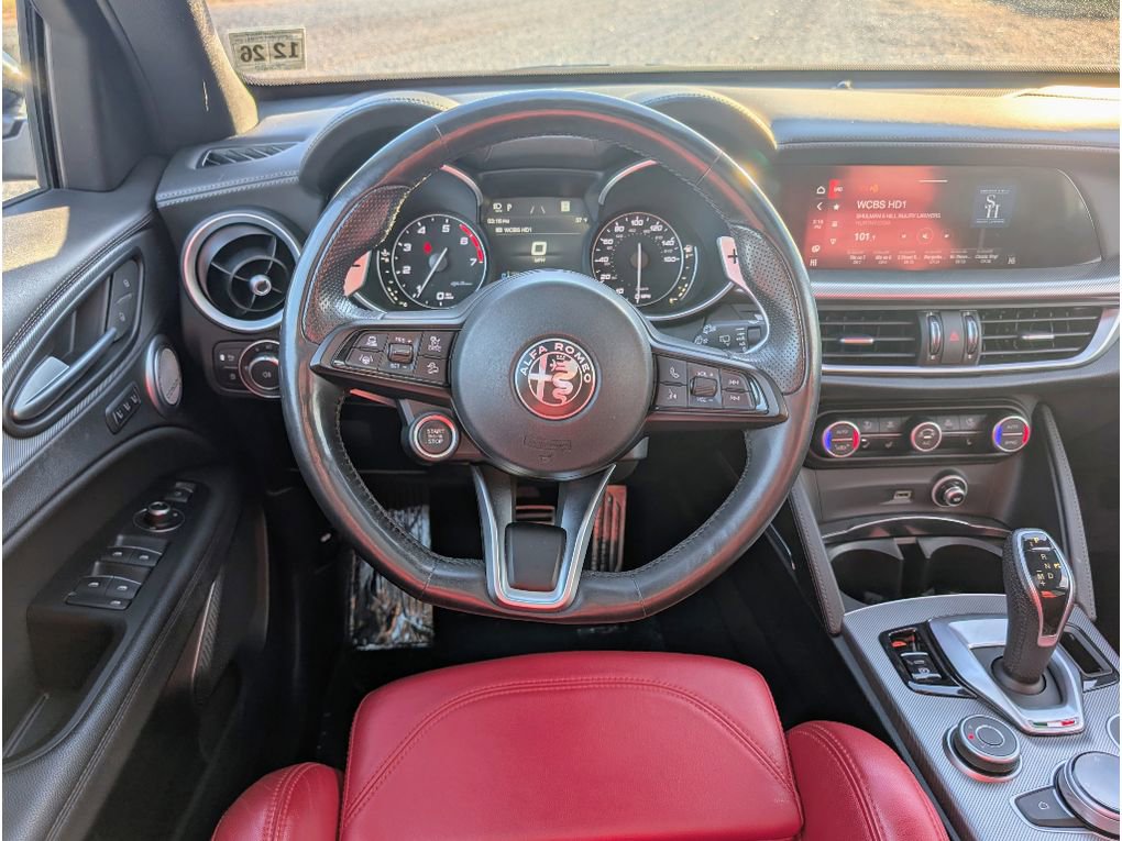 Used 2022 Alfa Romeo Stelvio Veloce image 27