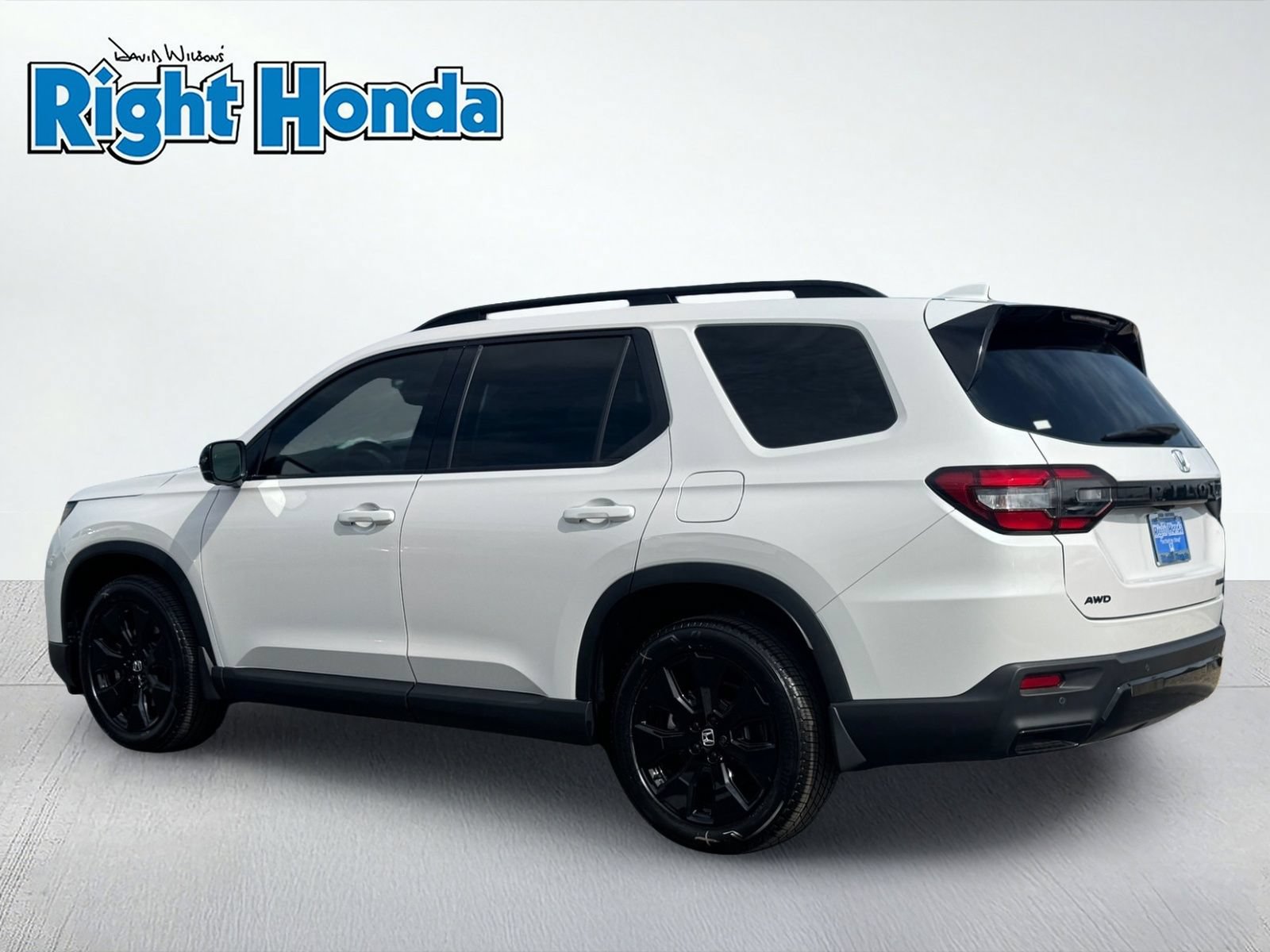 New 2026 Honda Pilot Black Edition image 4