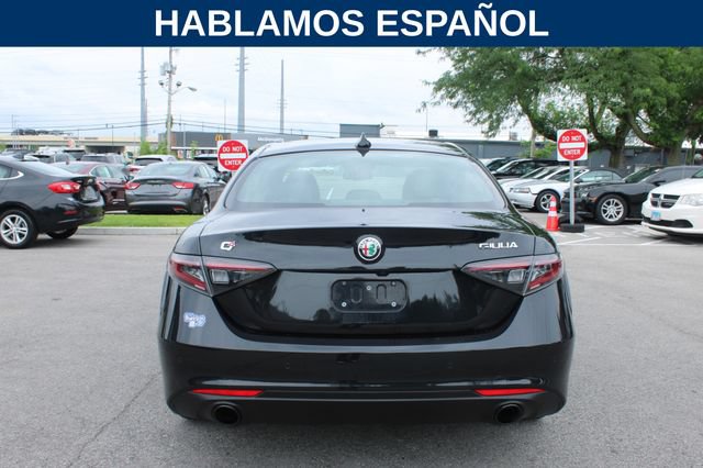 Used 2024 Alfa Romeo Giulia Ti AWD/4WD image 4