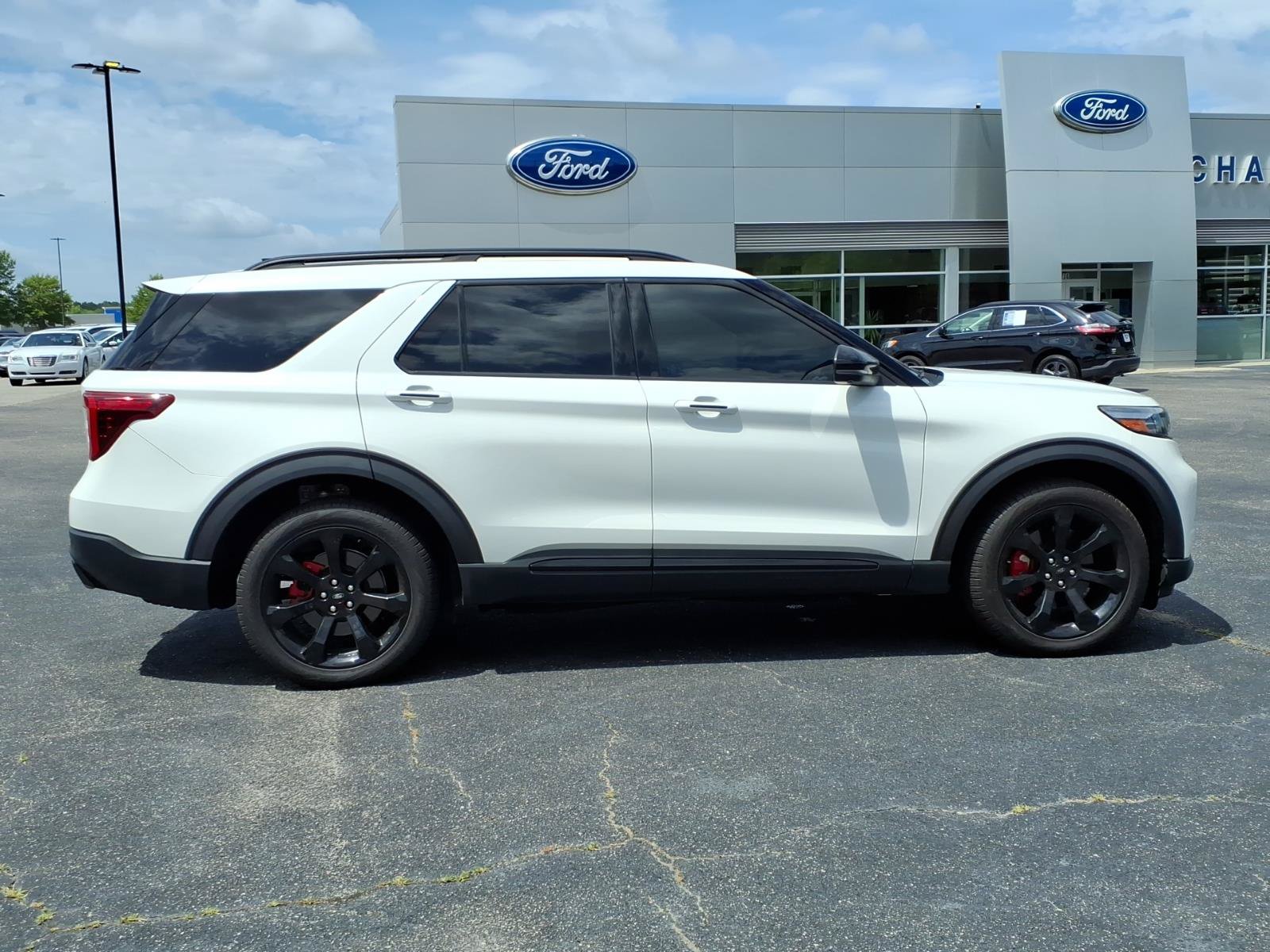 Used 2023 Ford Explorer ST w/ Equipment Group 401A AWD/4WD image 26