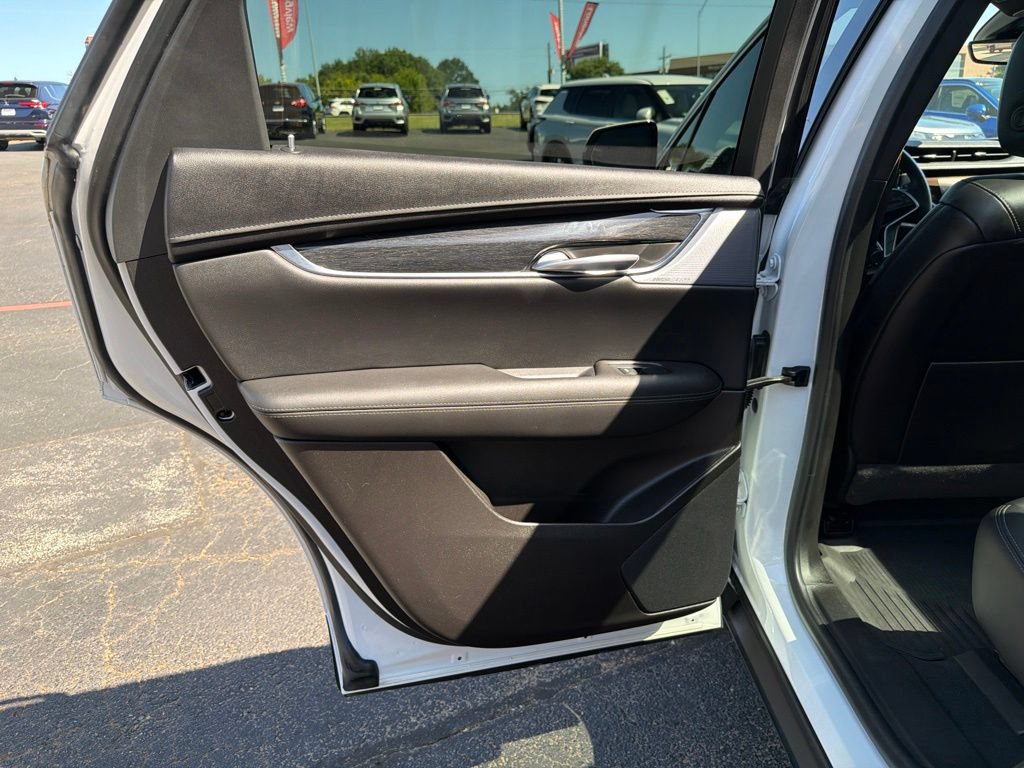Used 2022 Cadillac XT5 Premium Luxury w/ Technology Package FWD image 38