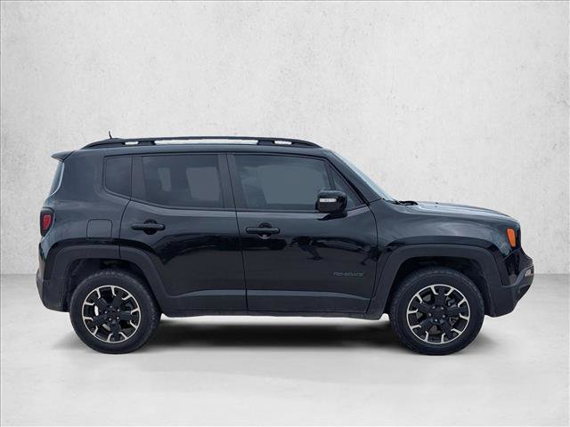 Used 2023 Jeep Renegade Latitude AWD/4WD image 4