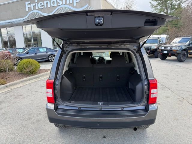 Used 2016 Jeep Patriot Latitude image 30