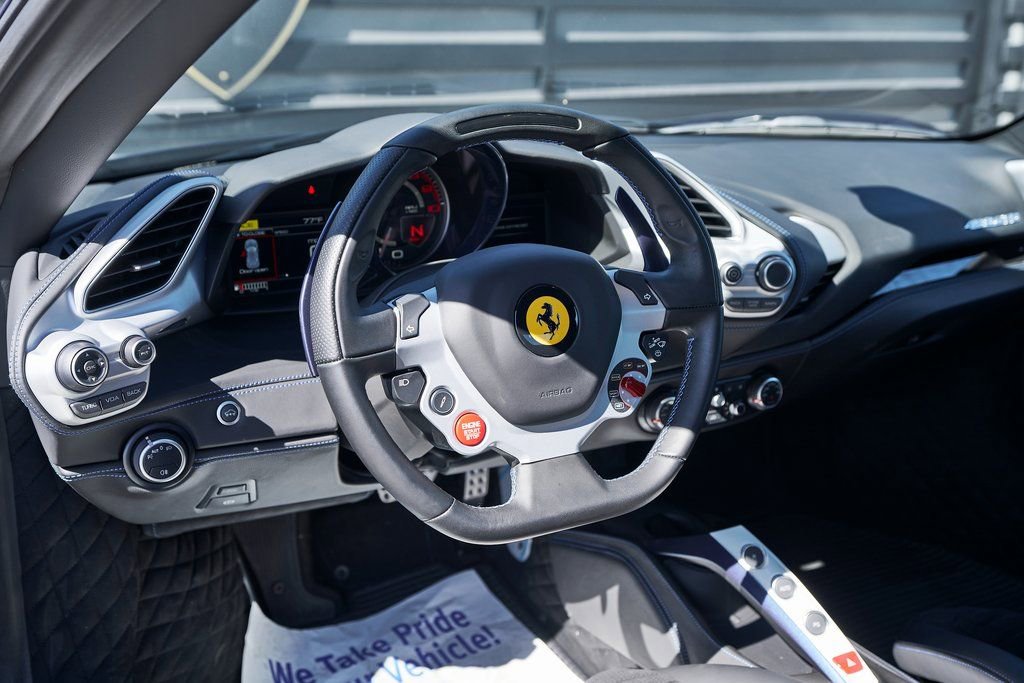 Used 2018 Ferrari 488 GTB image 38