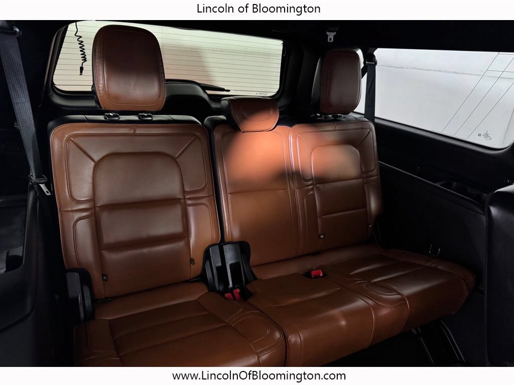 Used 2019 Lincoln Navigator L Reserve AWD/4WD image 14