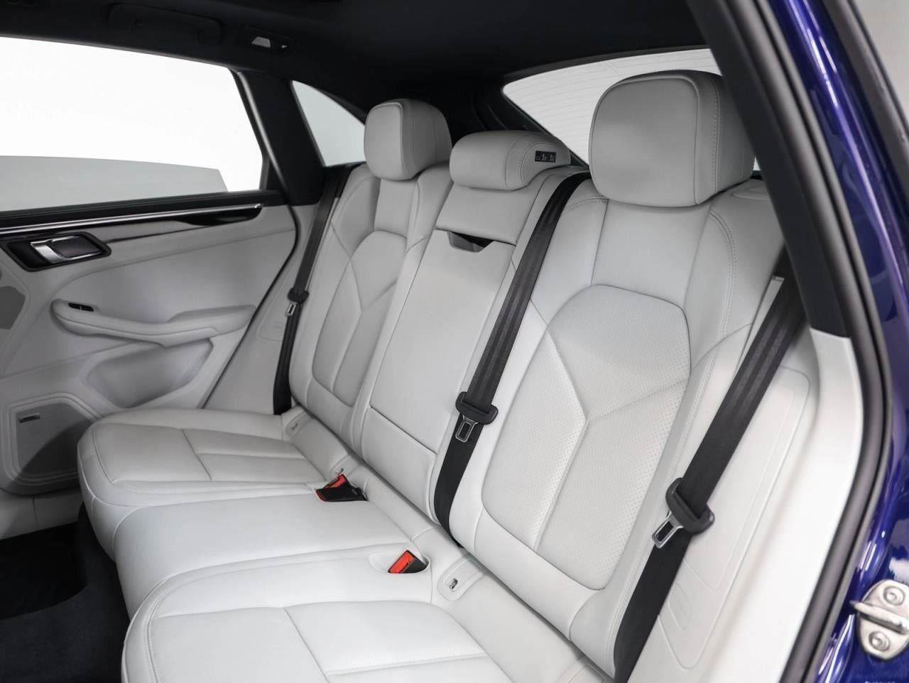 New 2025 Porsche Macan image 53