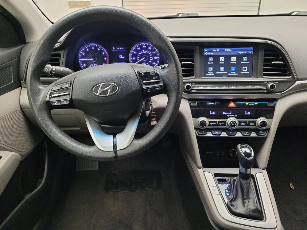 Used 2020 Hyundai Elantra SEL FWD image 22