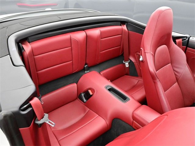 Used 2018 Porsche 911 Turbo image 17