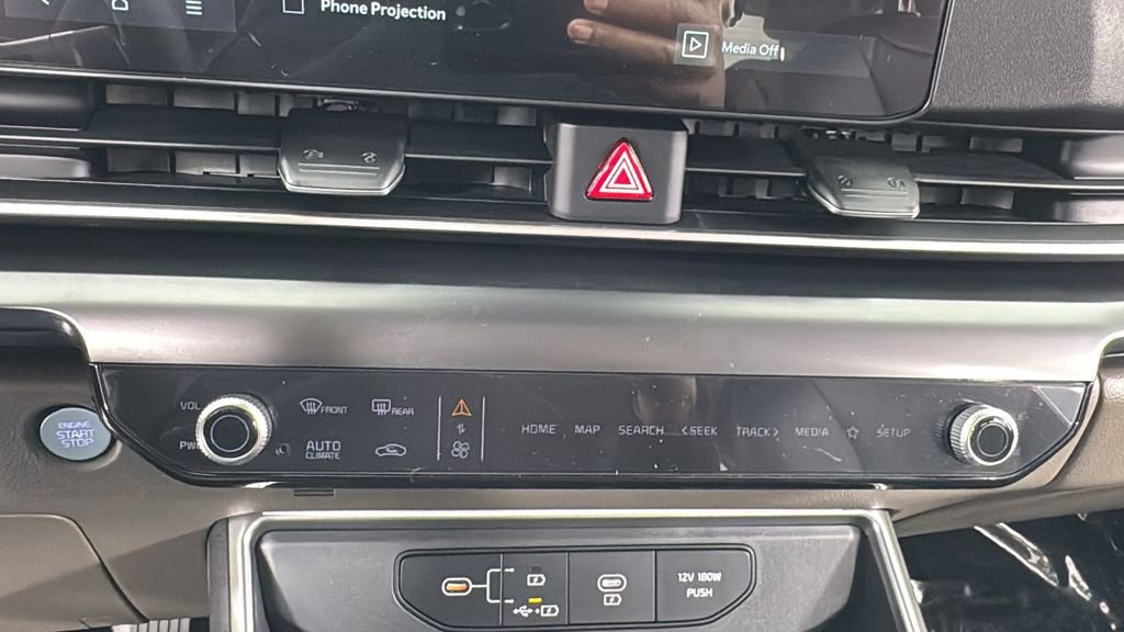 New 2026 Kia Carnival image 28