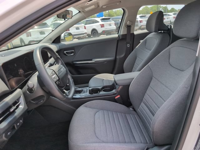 Used 2025 Kia K4 EX FWD image 13