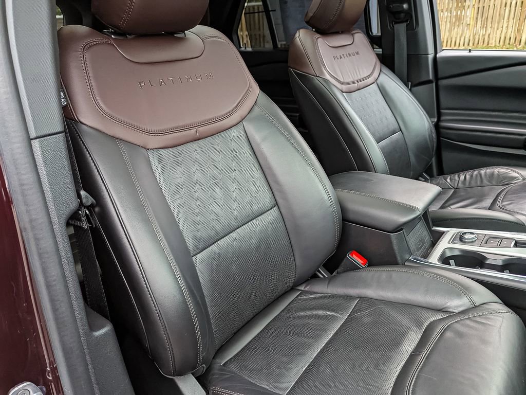 Used 2022 Ford Explorer Platinum w/ Equipment Group 601A image 38