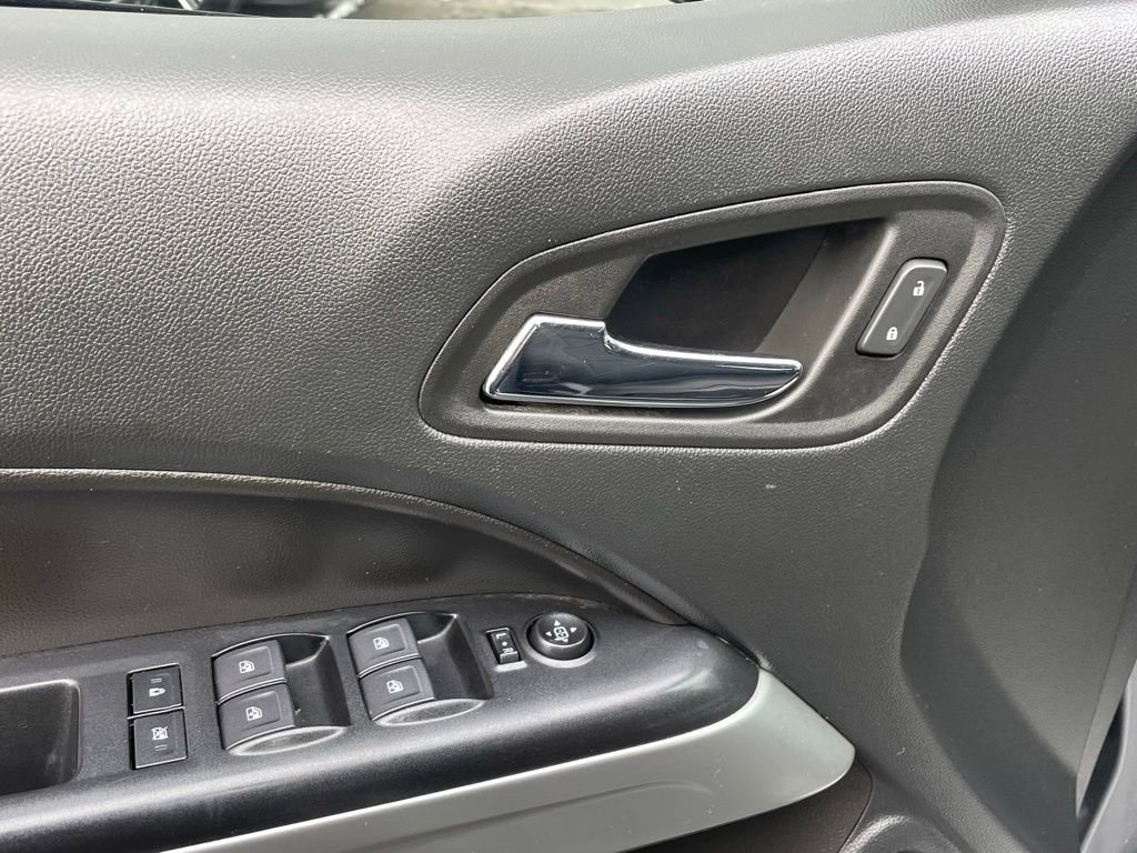 Used 2022 Chevrolet Colorado LT image 32