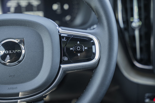 New 2027 Volvo XC60 B5 Plus AWD/4WD image 29
