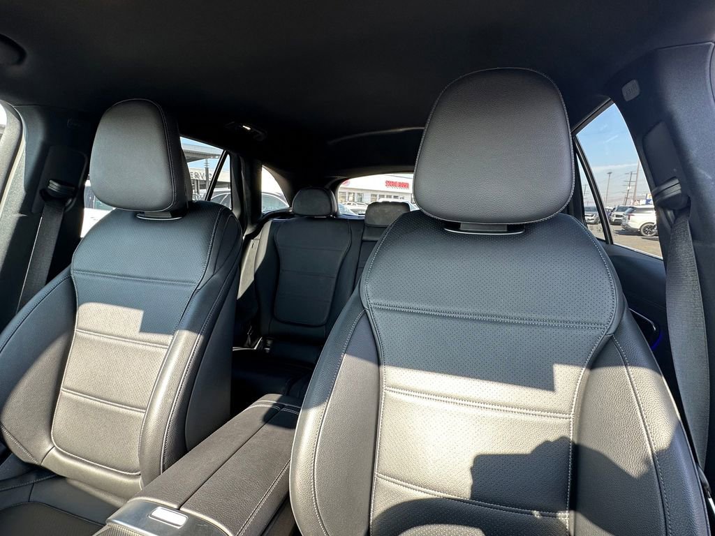 Used 2024 Mercedes-Benz GLC 300 4MATIC image 25