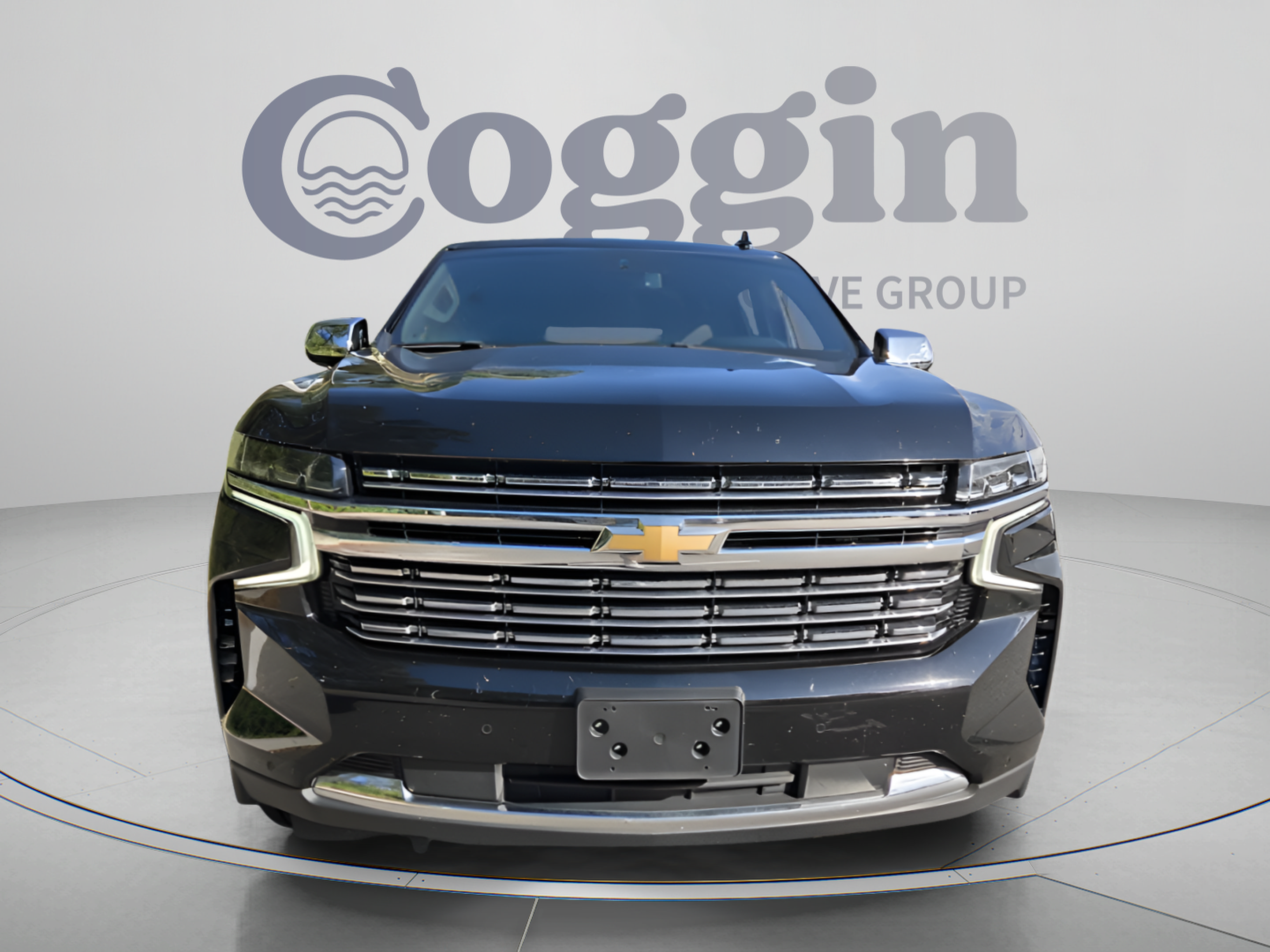 Used 2024 Chevrolet Suburban Premier AWD/4WD image 8