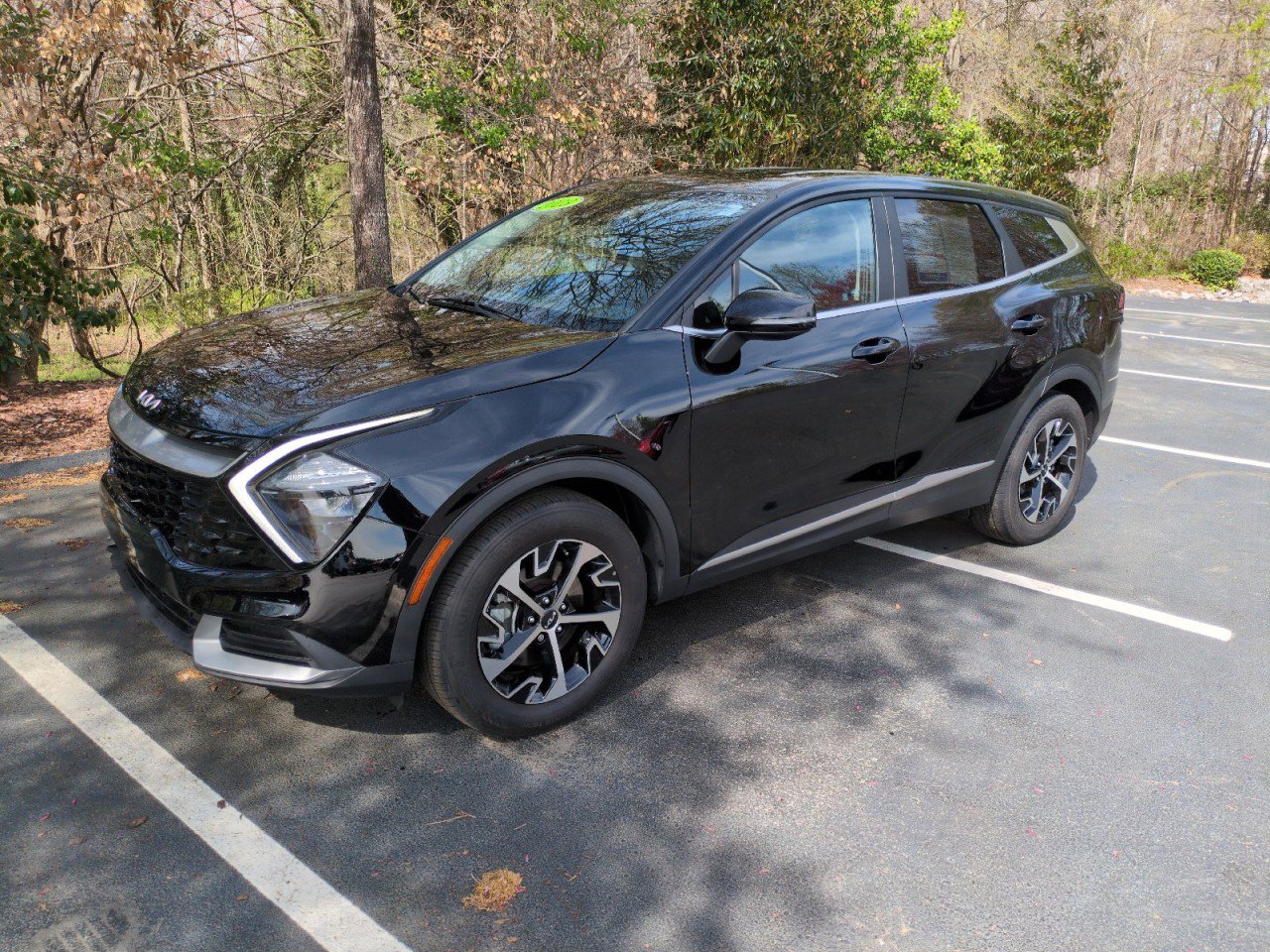 Used 2023 Kia Sportage EX image 3