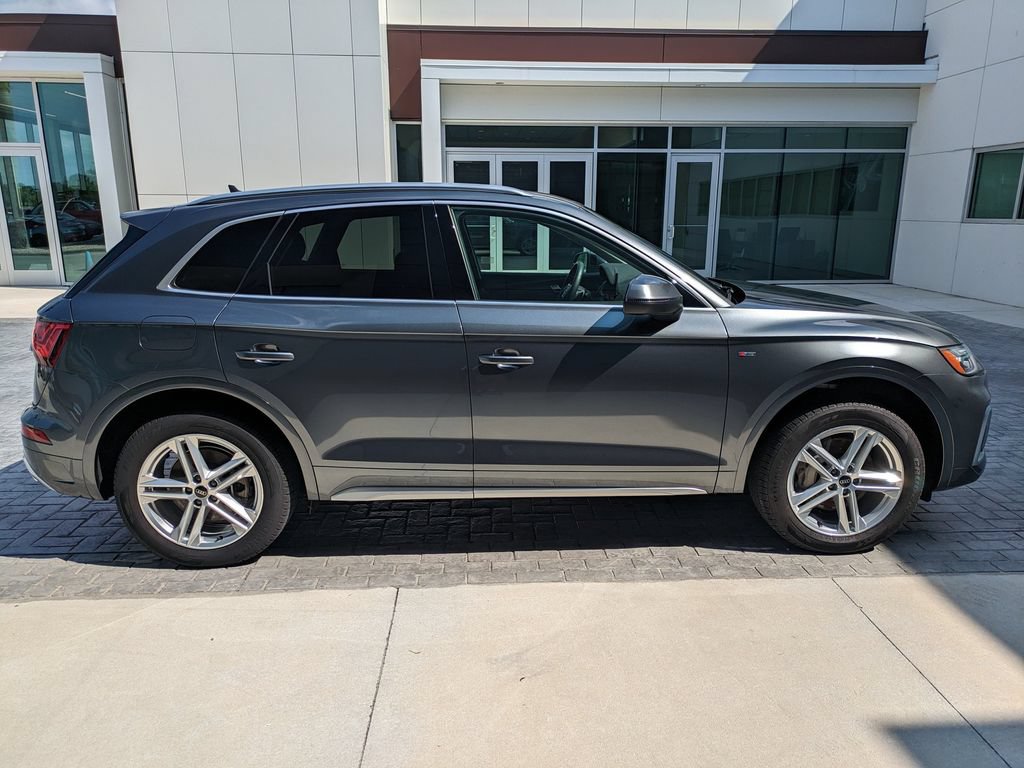 Used 2025 Audi Q5 e Premium Plus w/ Premium Plus Package AWD/4WD image 4