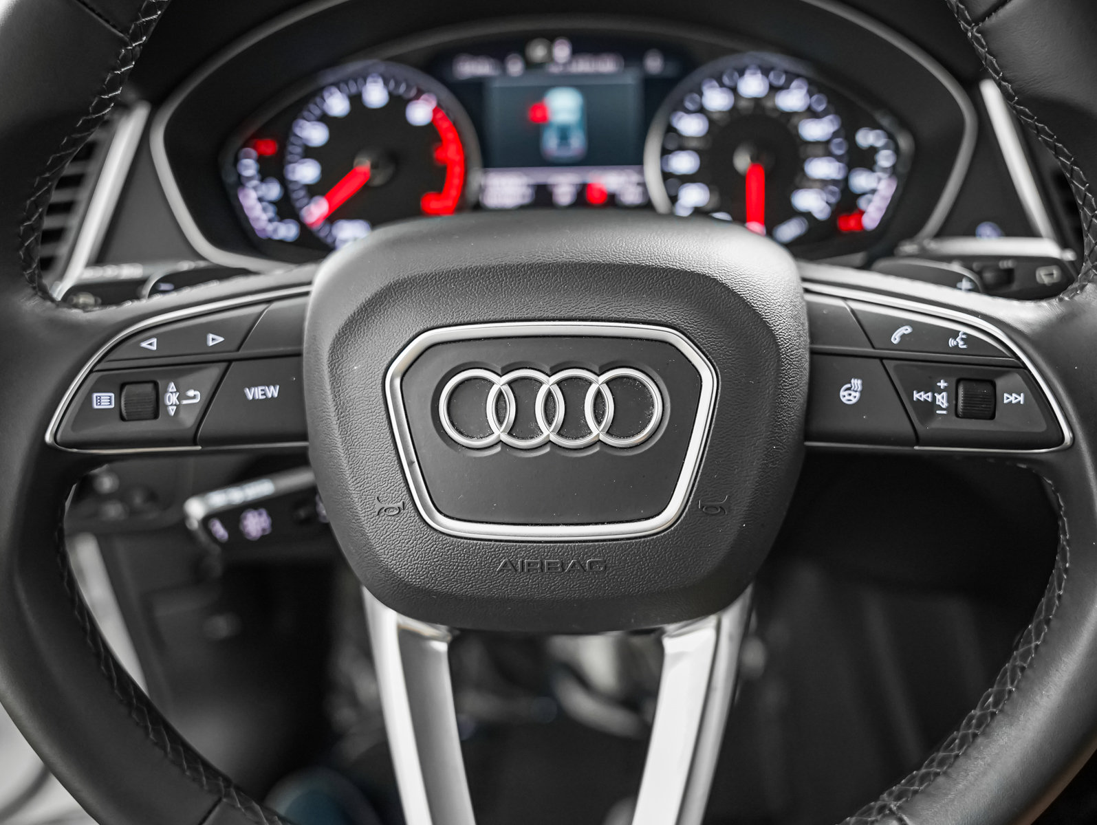 Used 2023 Audi Q5 2.0T Premium w/ Convenience Package image 12