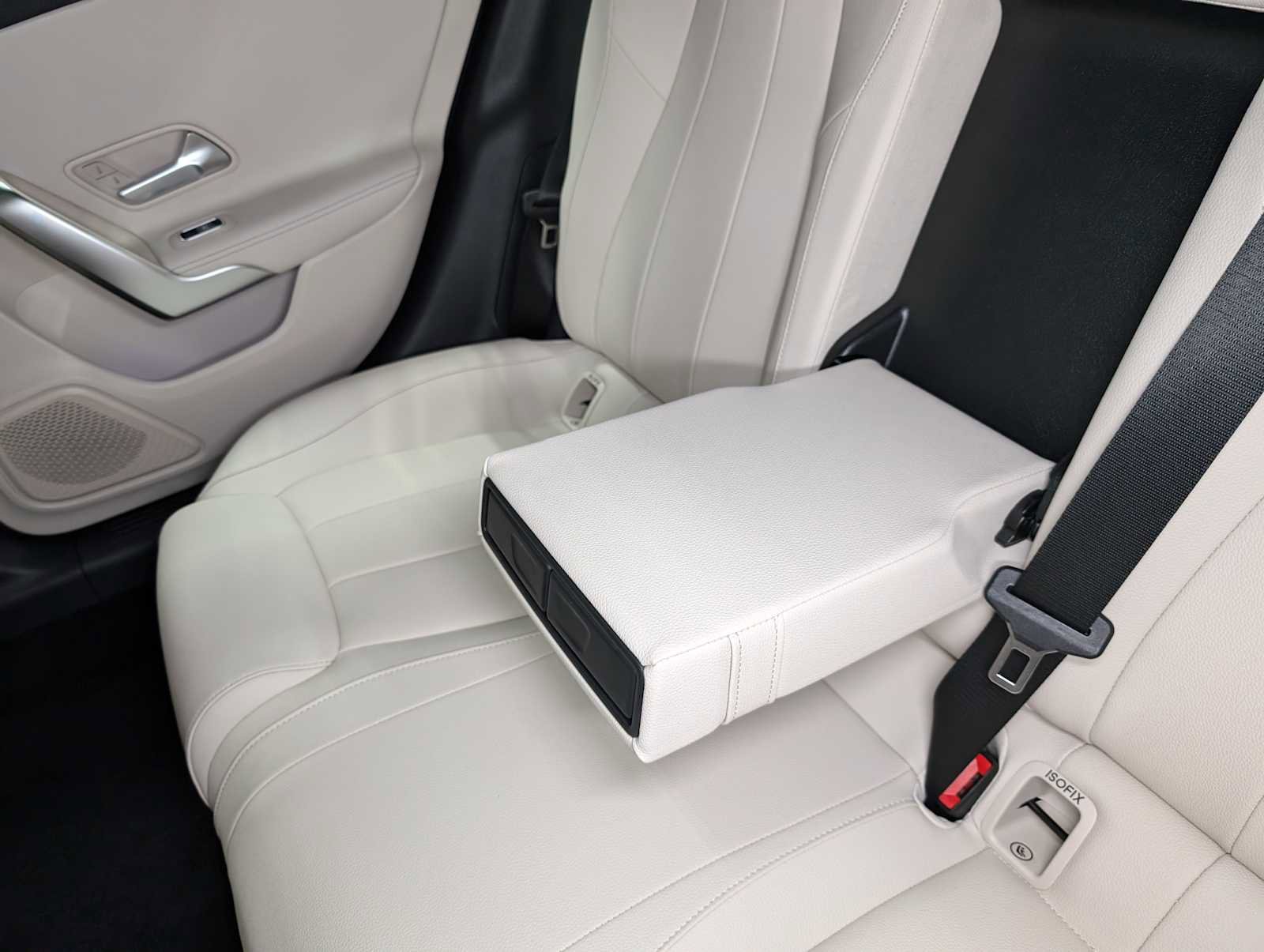 Used 2025 Mercedes-Benz CLA 250 4MATIC image 26