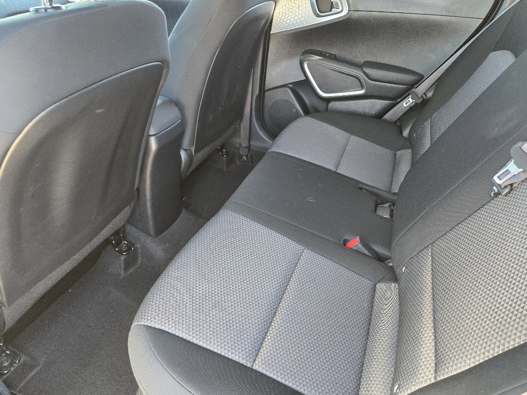 Certified 2025 Kia Soul S image 29