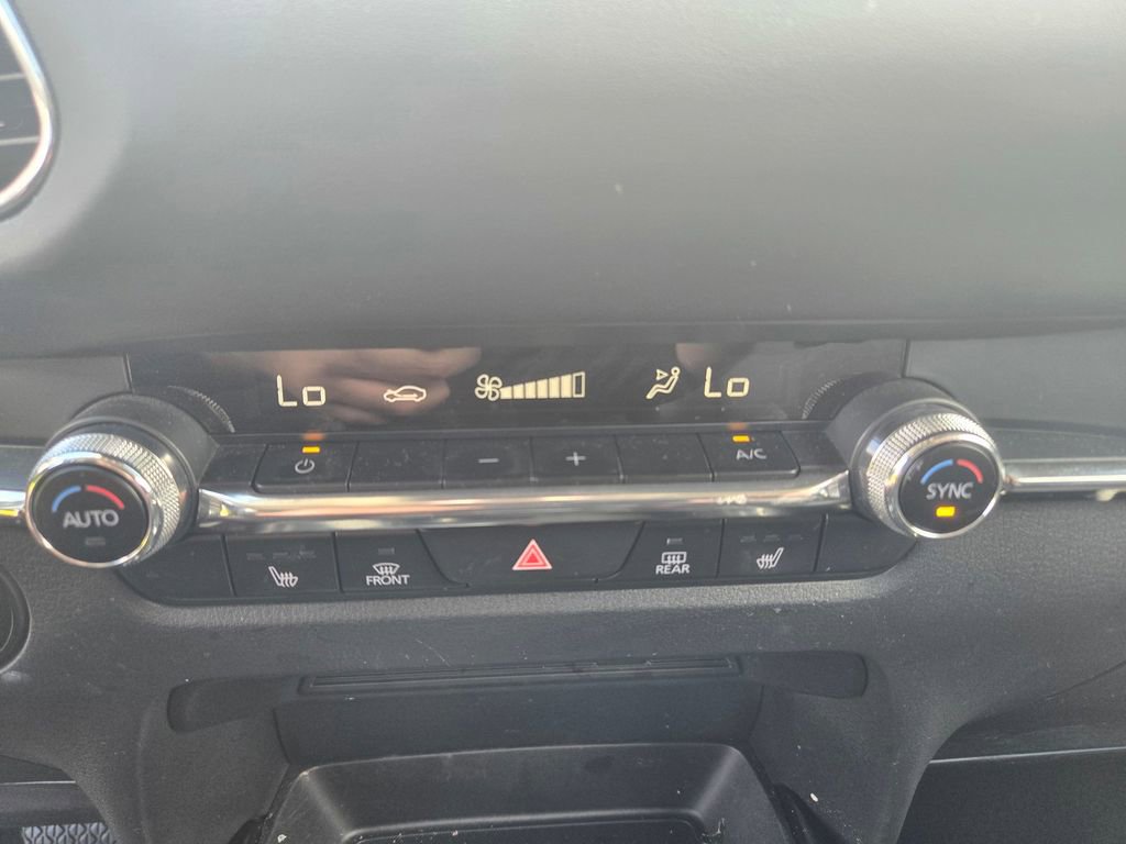 Certified 2021 MAZDA CX-30 AWD 2.5 S w/ Premium Package image 17