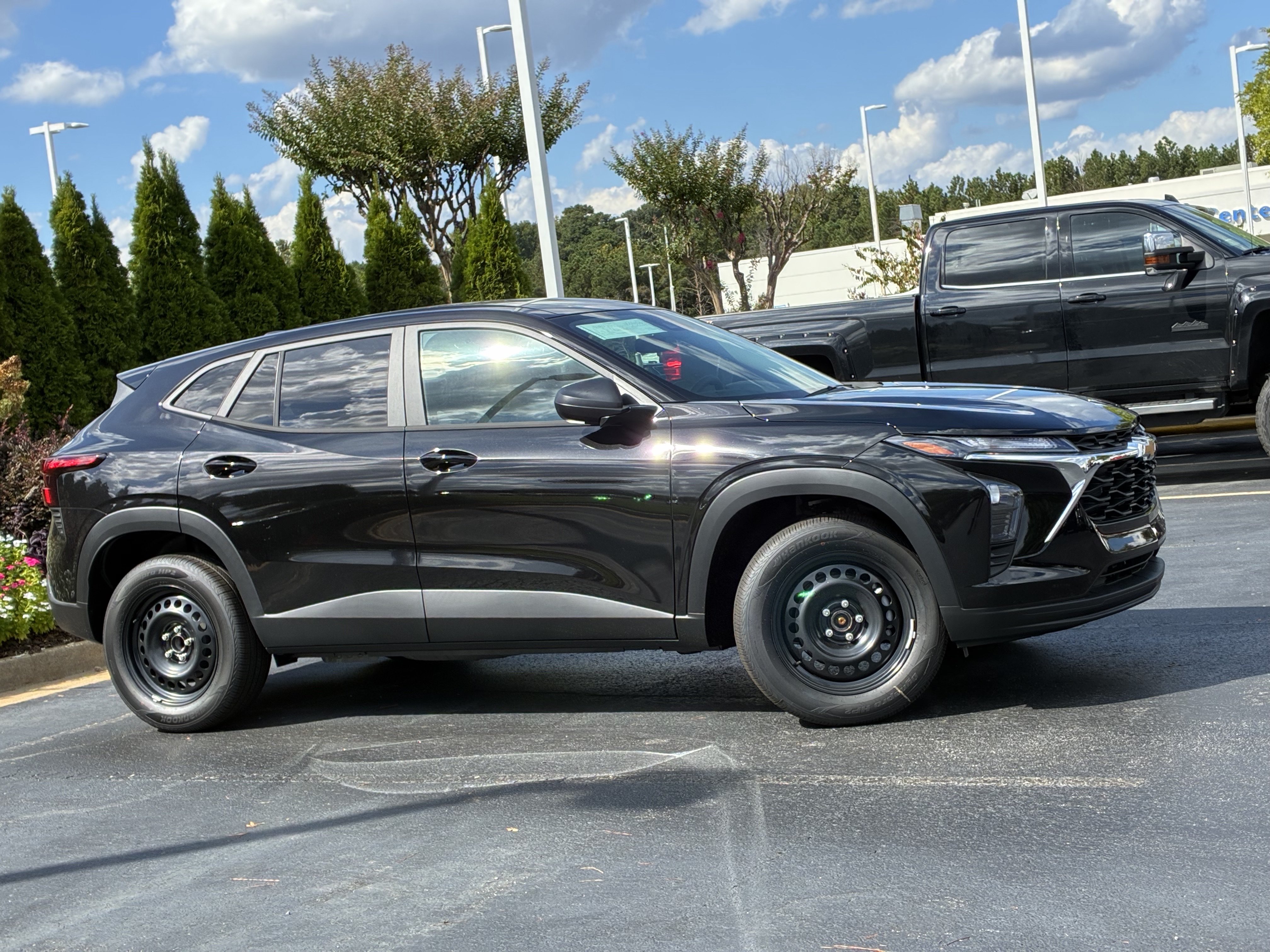 New 2026 Chevrolet Trax LS FWD image 3