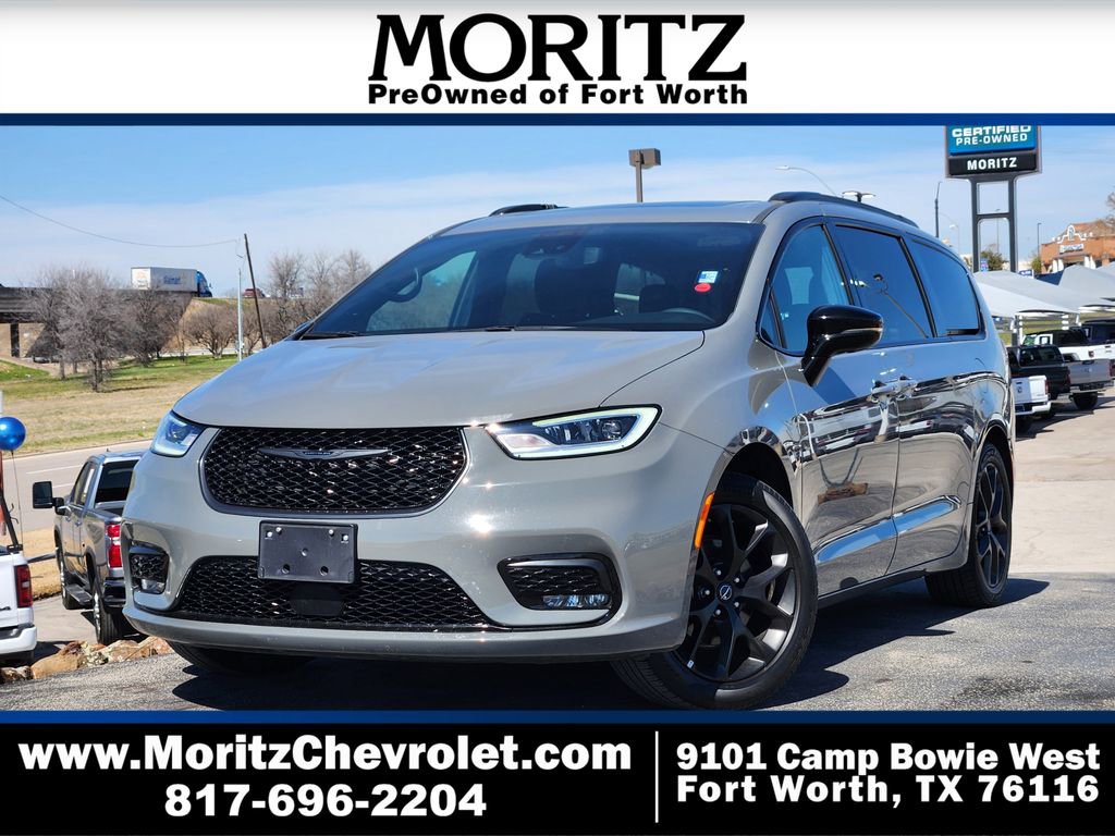 Used 2025 Chrysler Pacifica Limited