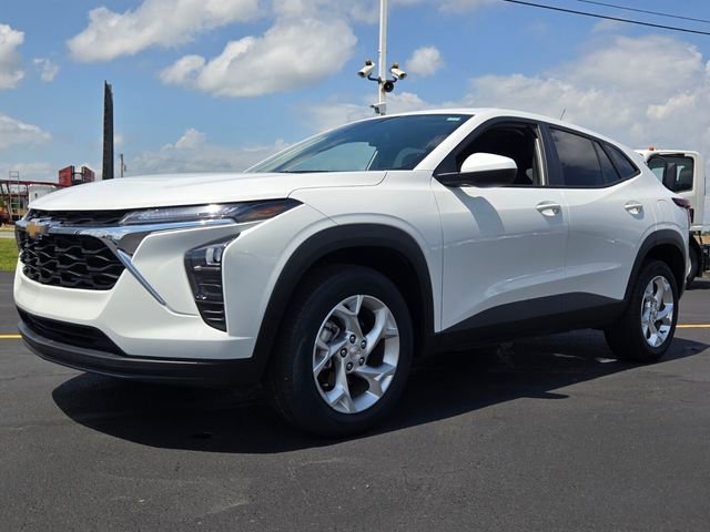 Used 2024 Chevrolet Trax LS w/ LS Convenience Package image 7