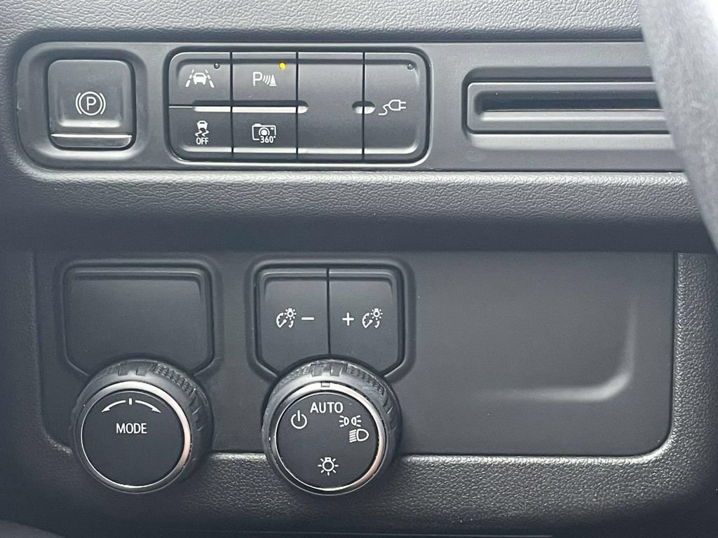 Used 2022 Chevrolet Tahoe RST w/ Luxury Package RWD image 33