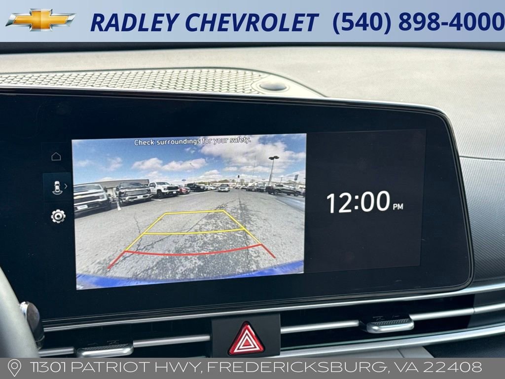 Used 2025 Hyundai Elantra Limited image 9