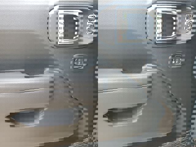 New 2025 Jeep Gladiator Sport image 23