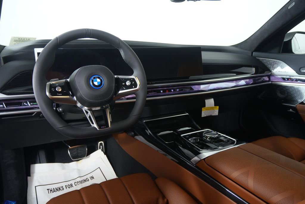 New 2026 BMW i7 xDrive60 w/ Executive Package image 19
