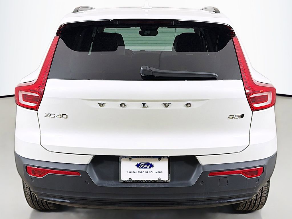 Used 2023 Volvo XC40 B5 Plus w/ Driver Assist Package image 12