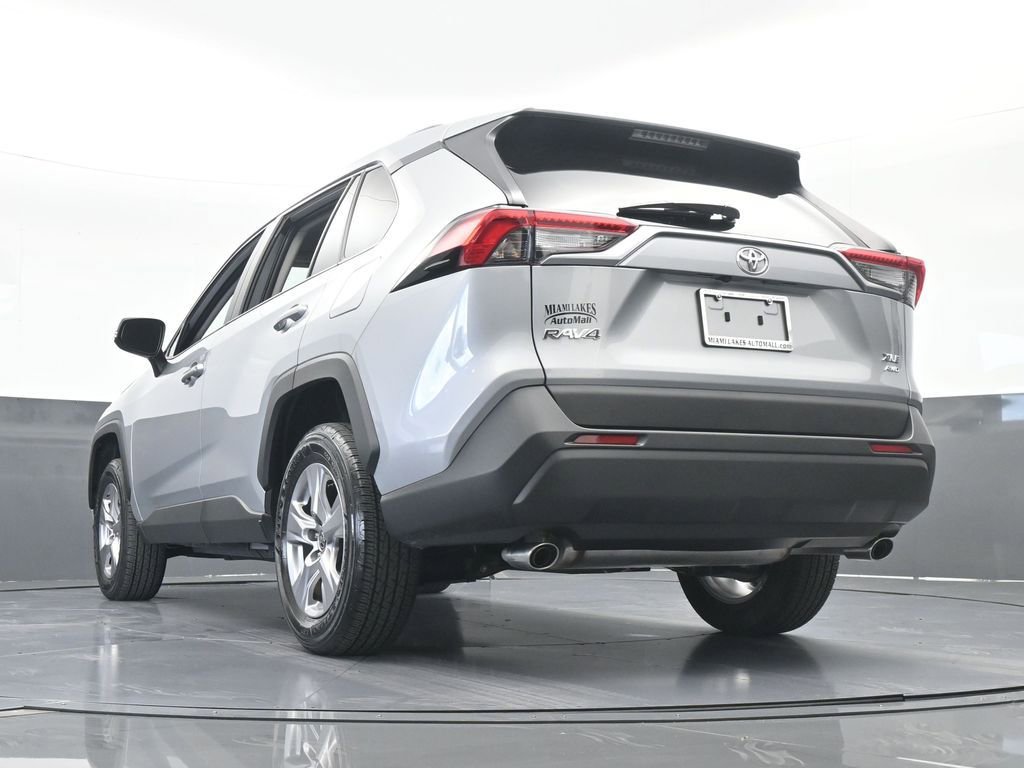 Used 2025 Toyota RAV4 XLE image 58