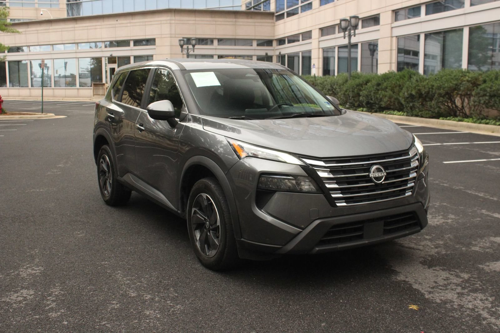 Used 2025 Nissan Rogue SV