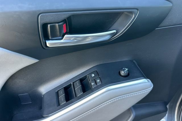 Certified 2023 Toyota Highlander XLE image 17